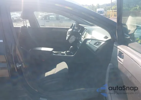 2018 Hyundai Sonata Se из США, поврежденный, VIN 5NPE24AF3JH672973